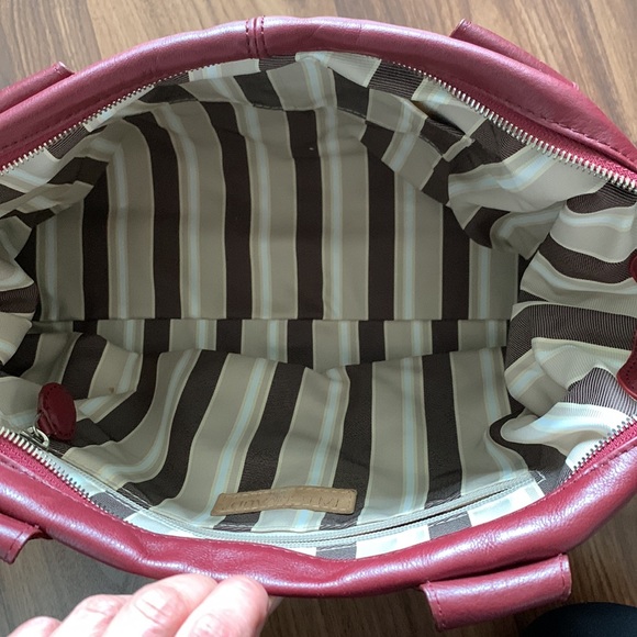 SOLD no longer available - Burgundy Leather Tote - Picture 4 of 15
